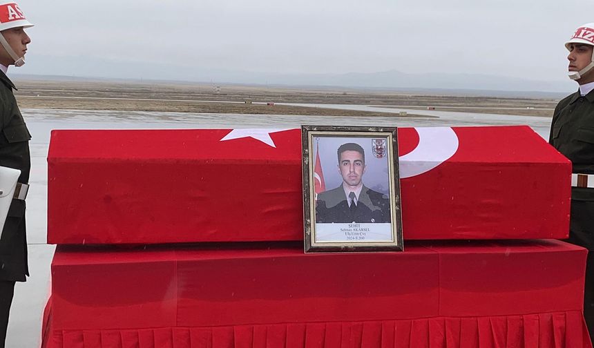 Şehit asker için uğurlama töreni