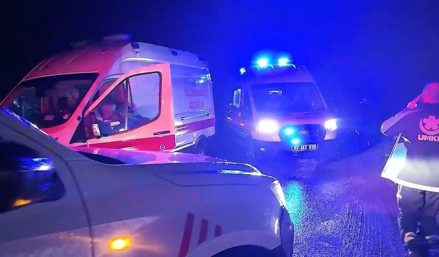 Sel sonrası evde mahsur kalan aile kurtarıldı