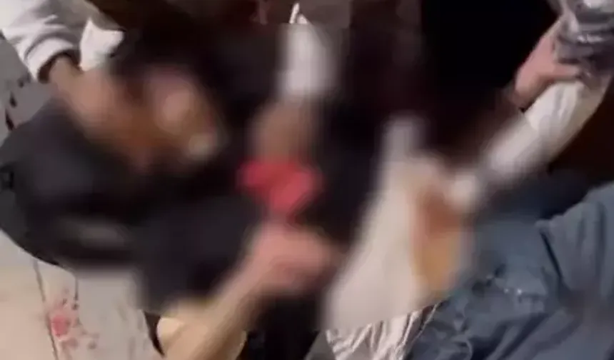 Ankara’da metro çıkışında bıçaklı kavga: 2 yaralı, 3 gözaltı