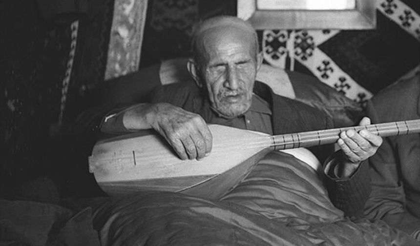 Gönül Gözüyle Gören Bir Devrin Sonu: Aşık Veysel Şatıroğlu