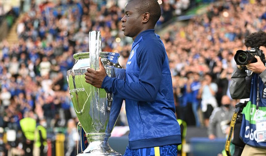 Gülümseyen Atomik Pire: N'Golo Kante