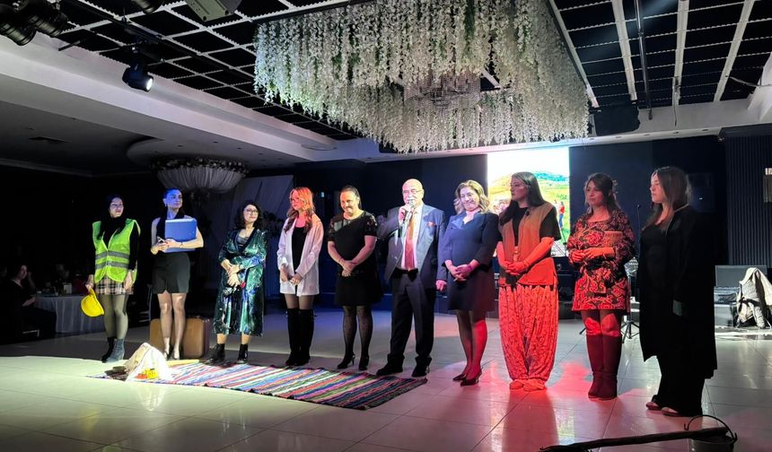 Bahadınlı kadınlar 8 Mart için Ankara’da buluştu: “Kadın ayrıştırmaz, birleştirir”