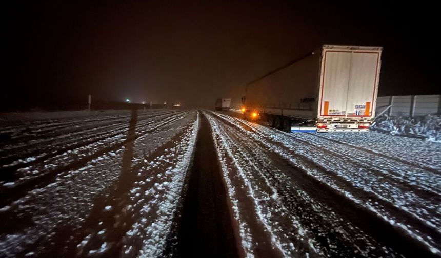 Nisan ayında yağan kar hayatı olumsuz etkiledi