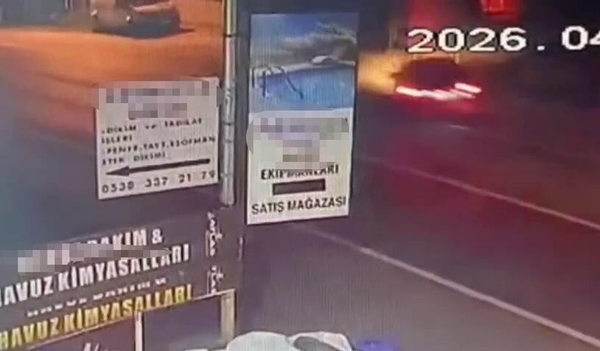 4'ü çocuk 9 kişinin yaralandığı kaza kameraya yansıdı