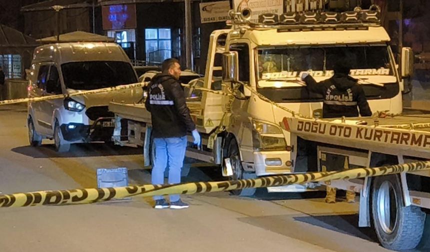 Kars'ta iki çekici kurşunlandı