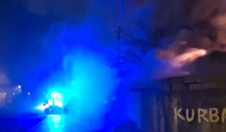 Kayseri'de Müstakil Ev ve Ahırda Yangın Çıktı