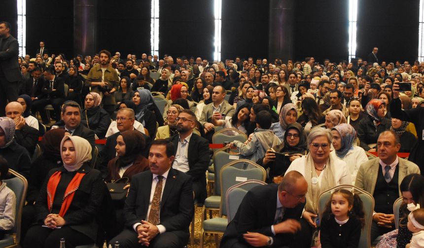 Sağlık Bakanlığı ilk hamileliğini yaşayan anne adayına ebe tahsis edecek