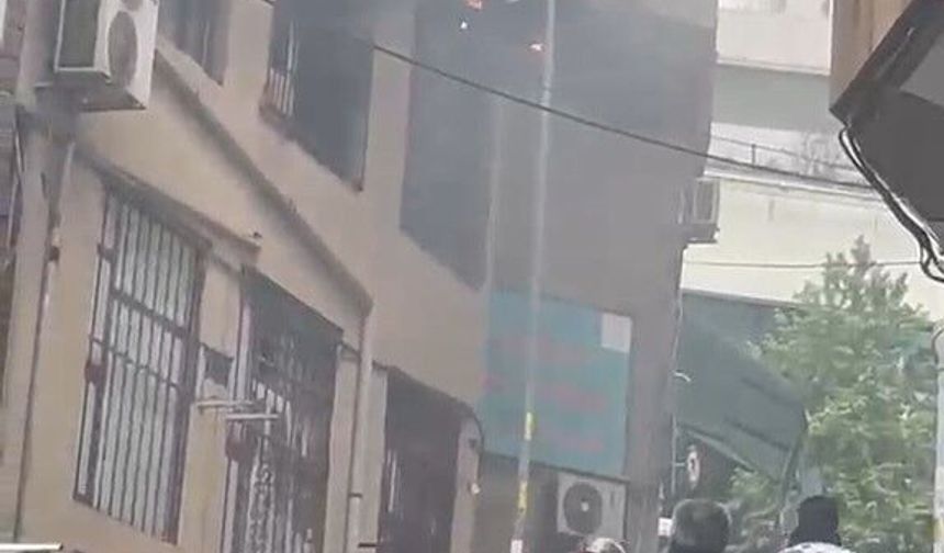 Şişli'de Korkutan Baca Yangını