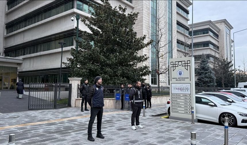 Bursa Büyükşehir Belediyesi'nde arbede yaşandı!