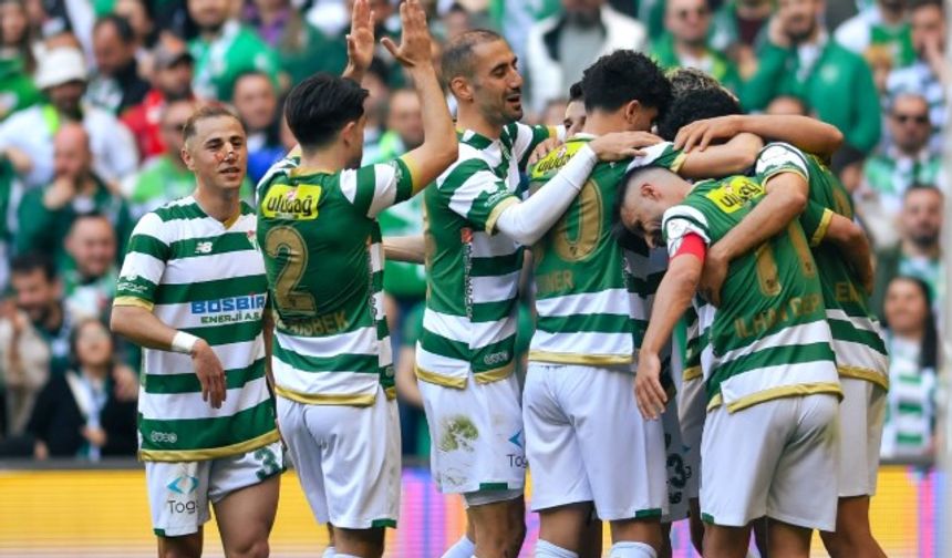 Bursaspor Deplasmanda Şov Yaptı, Liderlik Koltuğuna Oturdu!