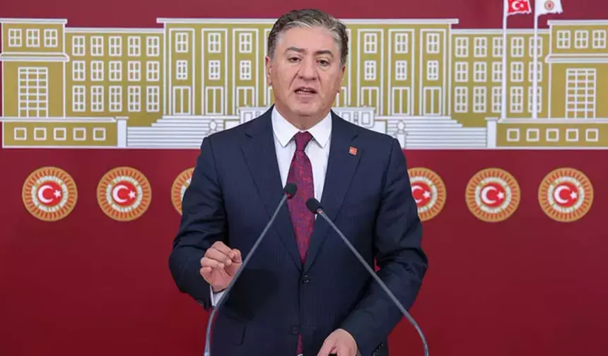 "Ellerinde silahları yok baretleri var sadece"