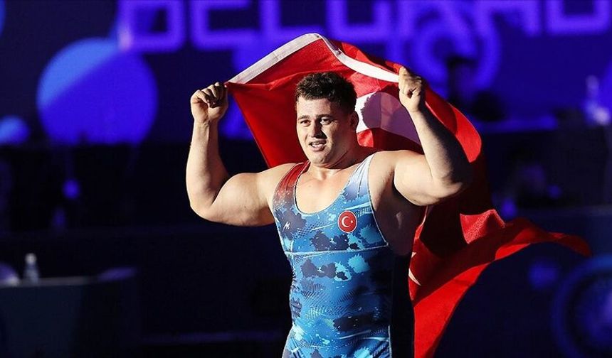 Rıza Kayaalp Tarih Yazdı