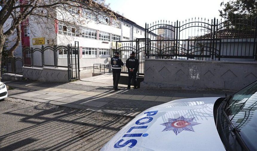 Okullardaki yeni güvenlik önlemleri belli oldu!