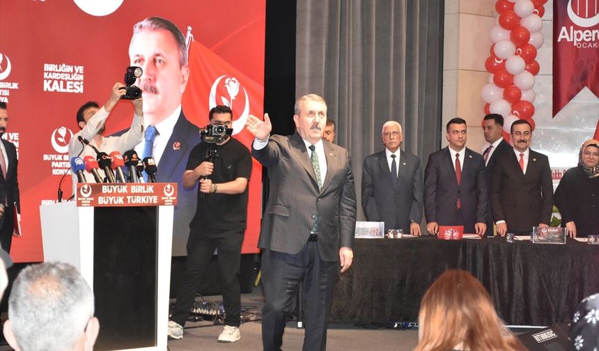 Mustafa Destici’den CHP’li belediyeler ve ODTÜ olayları hakkında sert açıklamalar