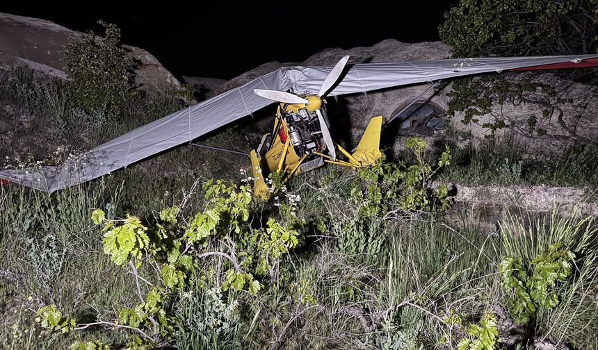 Nevşehir’de Microlight Acil İniş Yaptı: 2 Kişi Yaralandı