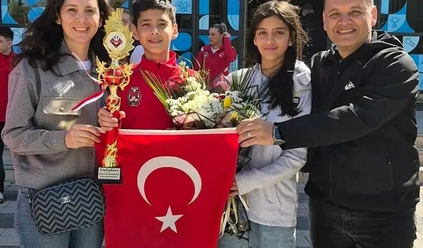 14 Yaşındaki Milli Karateci Görkem Dünya İkincisi
