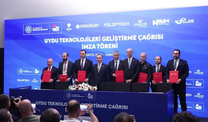 Bakan Açıkladı! Türkiye Ay'a Gidecek!
