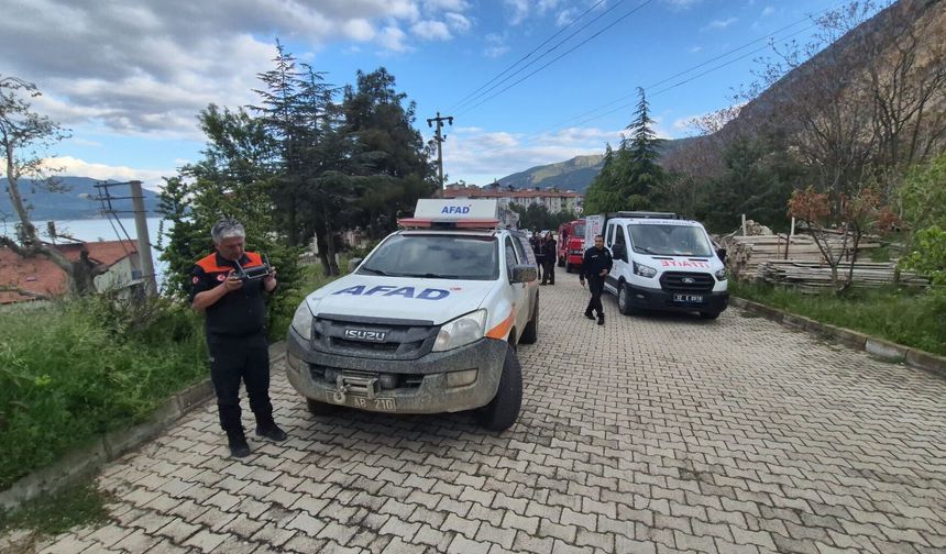 Dağlık alanda mahsur kalan çocuklar kurtarıldı