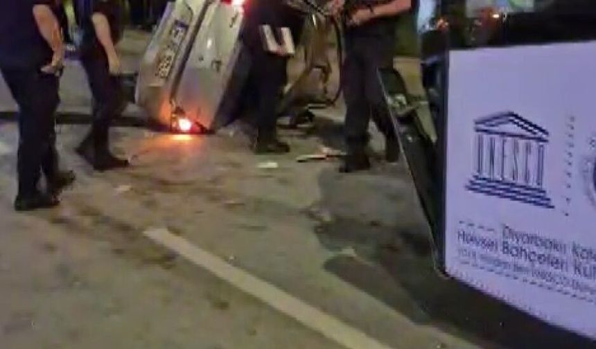 Diyarbakır'da Belediye Otobüsü İle Otomobil Çarpıştı