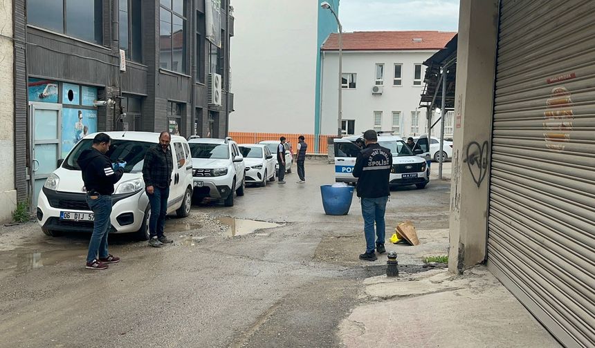 Evinde silahlı saldırıya uğrayan genç kadın yaralandı