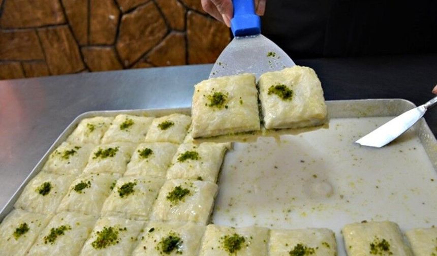 Yalova sütlüsü bayram sofralarının gözdesi oldu!