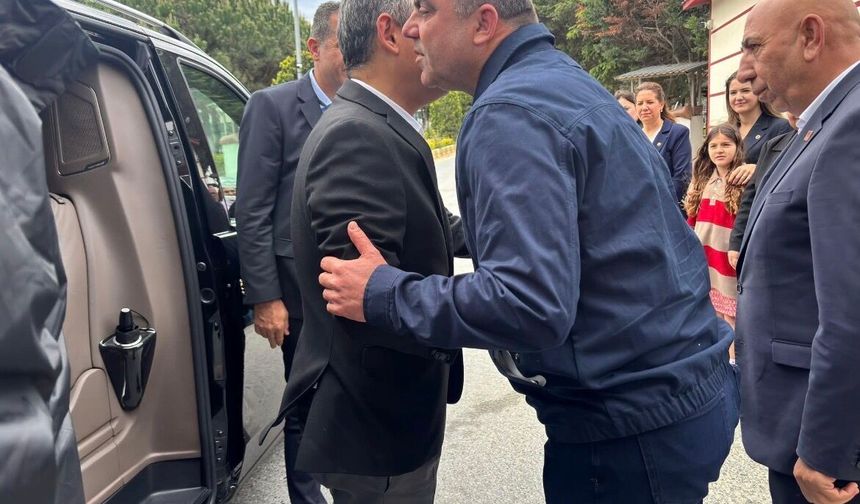 Özgür Özel Bayramlaşma İçin Silivri’de!