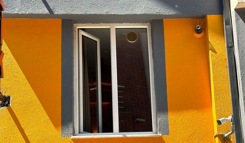 Aparttaki odasında cansız bedeni bulundu