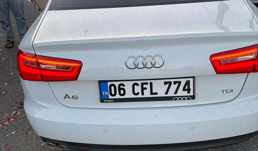 Balıkesir'de ölümlü kaza: İki otomobil çarpıştı
