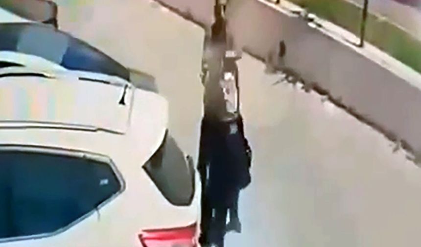 İlkokuldan Beri Platonik Aşk Beslediği Kadını Bıçakladı