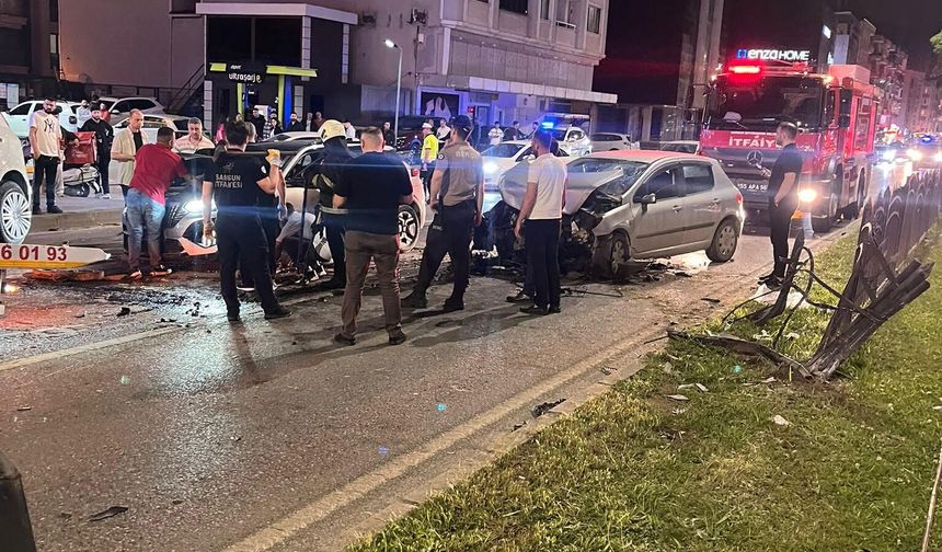 Samsun'da  zincirleme kaza: 5 yaralı