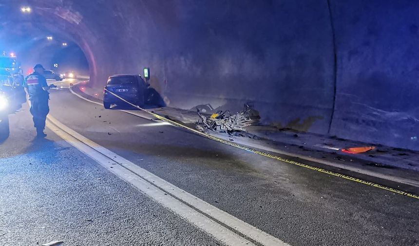 Tünelde feci kaza: 1 ölü, 2 yaralı