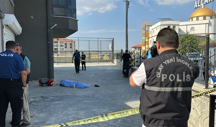 Alzheimer hastası balkondan düşerek hayatını kaybetti
