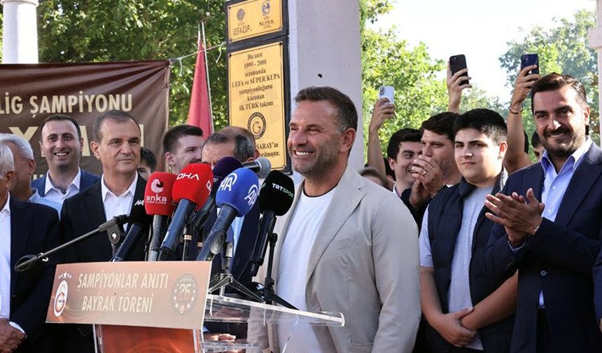 Büyükçekmece Şampiyonlar Anıtı'nda Galatasaray Bayrağı Göndere Çekildi