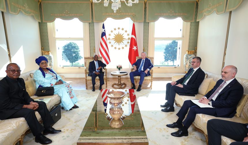 Cumhurbaşkanı Erdoğan, Liberya Cumhurbaşkanı Boakai ile bir araya geldi