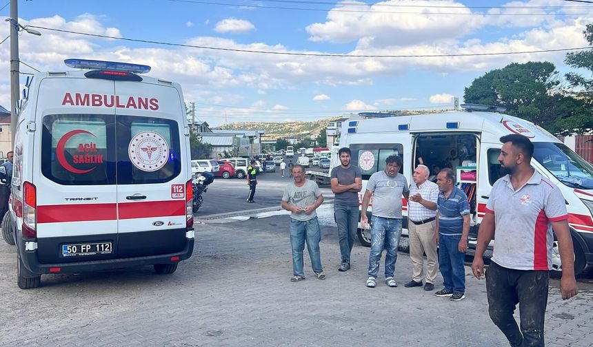 Oto Tamirhanesinde Yangın
