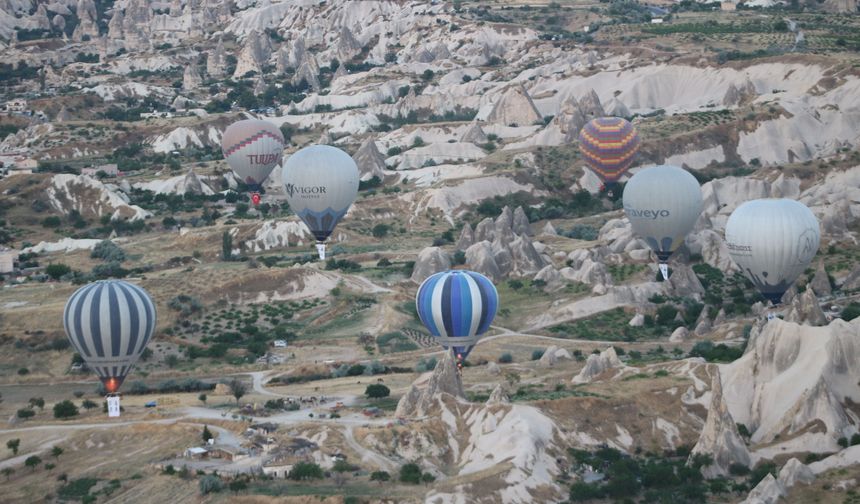 Sıcak hava balonları, 15 Temmuz için havalandı