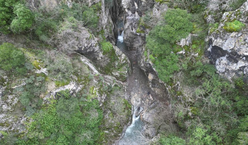Spil'deki Saklı Kanyon, sıcaklığa dayanamadı