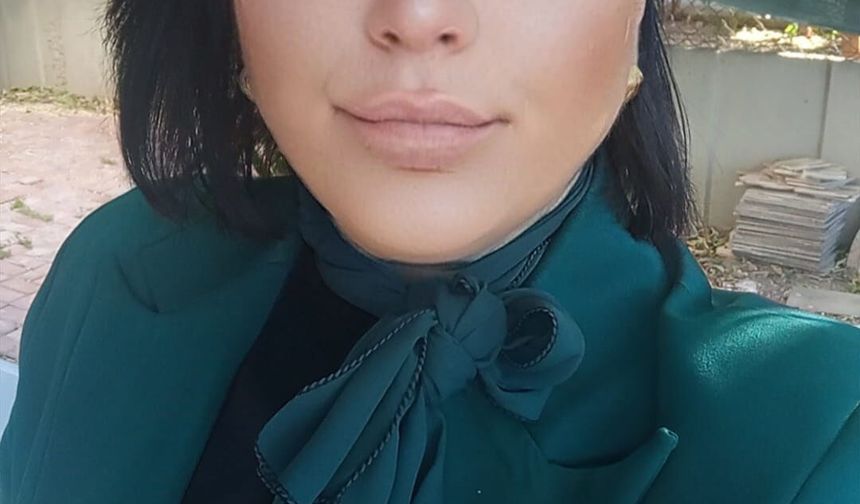 Takım Elbise ve Topuklu Ayakkabıyla Ayrıldı, Kaynakçı Üniformasıyla Döndü