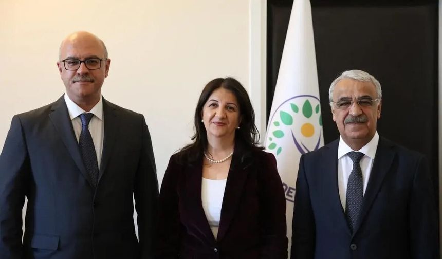 DEM Parti İmralı Heyeti Öcalan’la Görüşmek Üzere Yola Çıktı