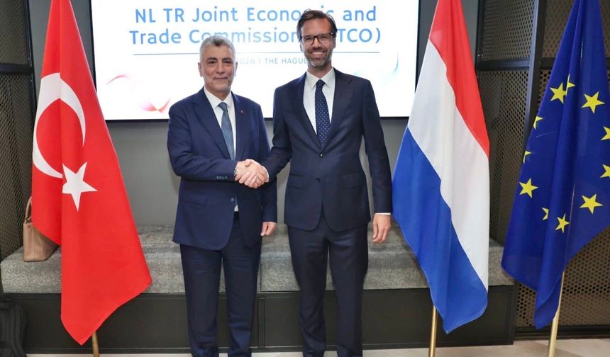 Bakan Bolat Sjoerd Sjoerdsma ile bir araya geldi