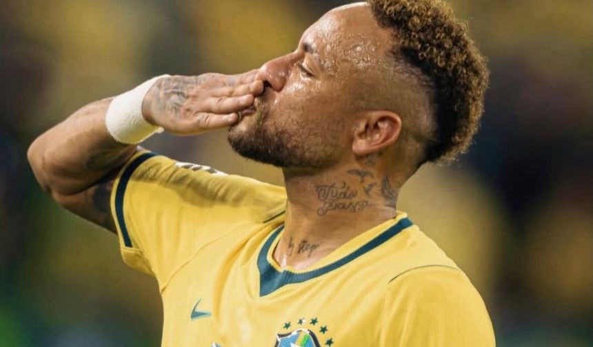Sambacıların yıldızı Neymar başladığı yerde bitirdi