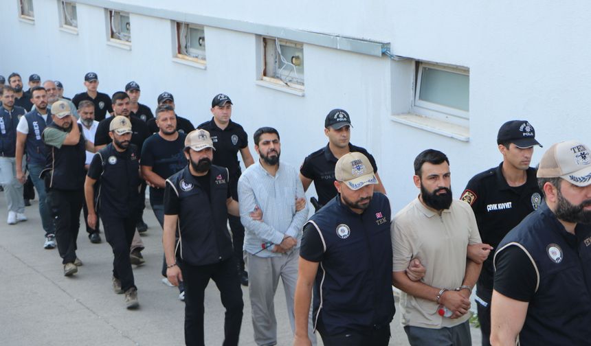 Alparslan Kuytul ve Eşi Cezaevinde