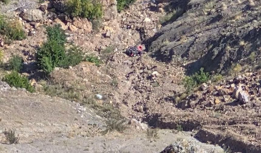 Artvin'de ATV şarampole yuvarlandı