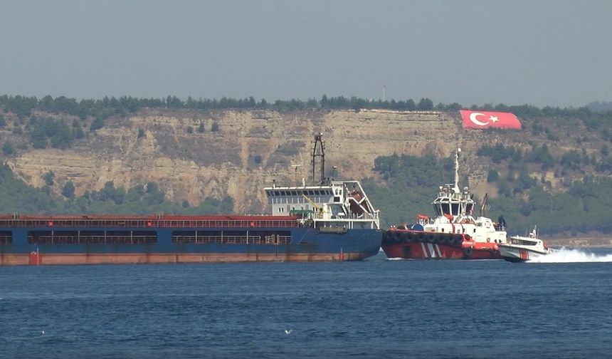 Çanakkale Boğazı'nda arıza yapan gemi demirletildi