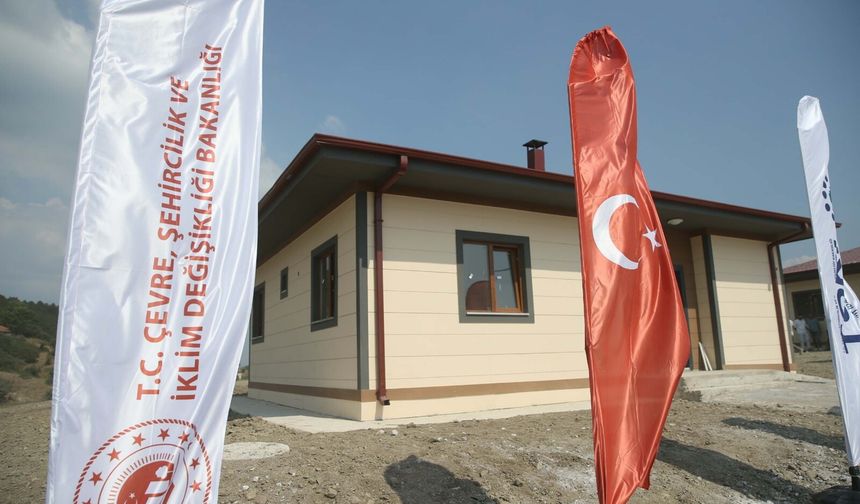Depremzedeler için 305 konutun kurası çekildi
