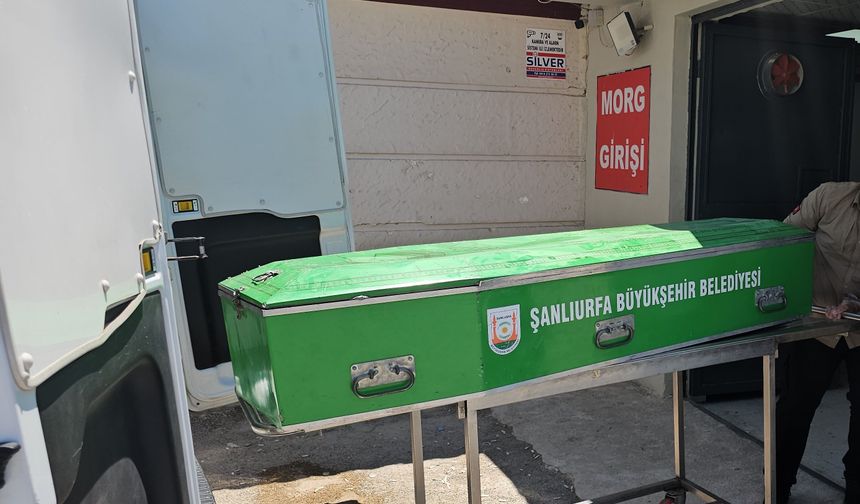 Evinin balkondan düşen 16 yaşındaki Deniz kurtarılamadı