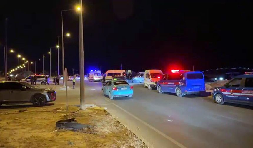 Hatay'da Düğün Konvoyunda Gelin ve Damat Yakınları Arasında Silahlı Kavga