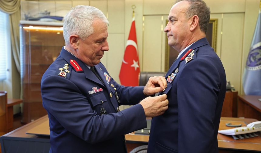 Hava Kuvvetleri Komutanlığı'nda Devir Teslim Gerçekleşti