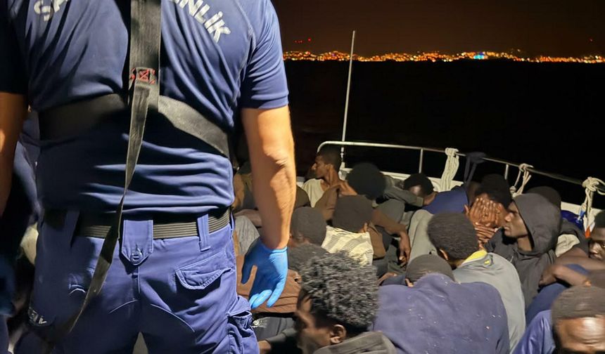 Kaçak göçmenler Kuşadası açıklarında yakalandı