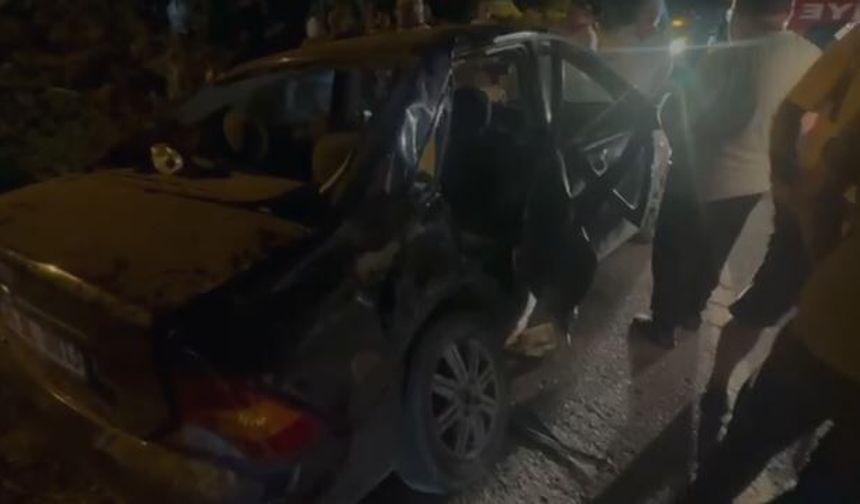 Kastamonu'da İki Otomobil Çarpıştı